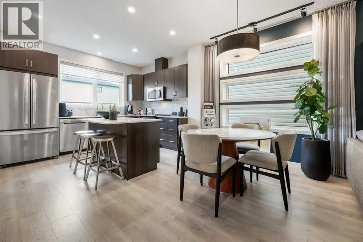 16 Amblefield View NW, Calgary, Alberta T3P2B9