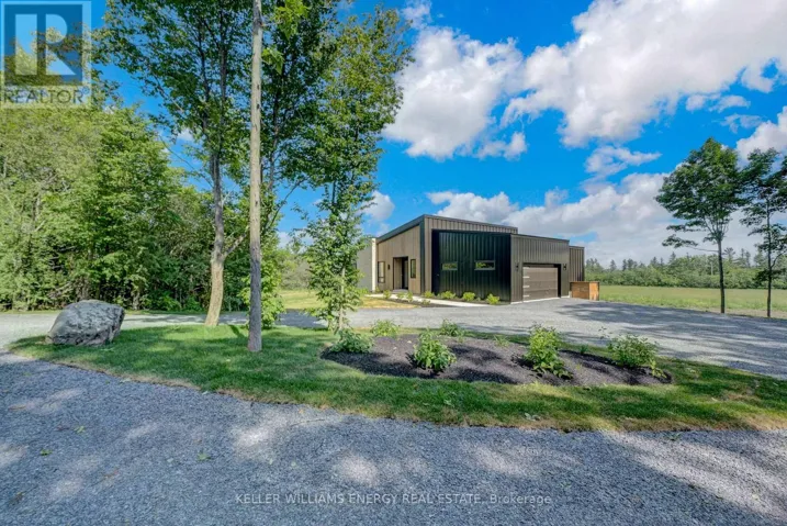 13 PARTRIDGE HOLLOW ROAD, Prince Edward County (Hillier Ward), Ontario K0K1T0
