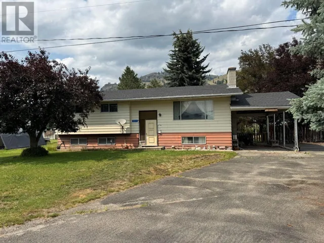 509 7th Avenue, Midway, British Columbia V0H1M0