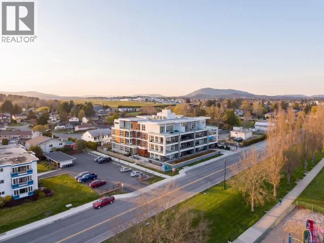108 9570 Fifth St, Sidney, British Columbia V8L2W5