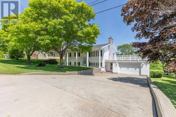 4 Harbourview Drive, Yarmouth, Nova Scotia B5A4C3