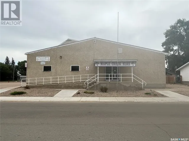 521 5th AVENUE, Maple Creek, Saskatchewan S0N1N0