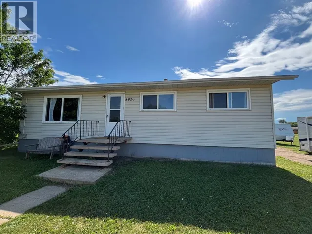 5820 48th Street, High Prairie, Alberta T0G1E0