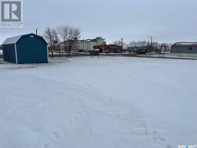 206 4th STREET, Estevan, Saskatchewan S4A2T6