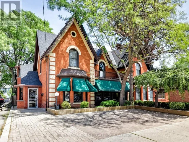51 AUGUSTA STREET, Hamilton (Corktown), Ontario L8N1P8