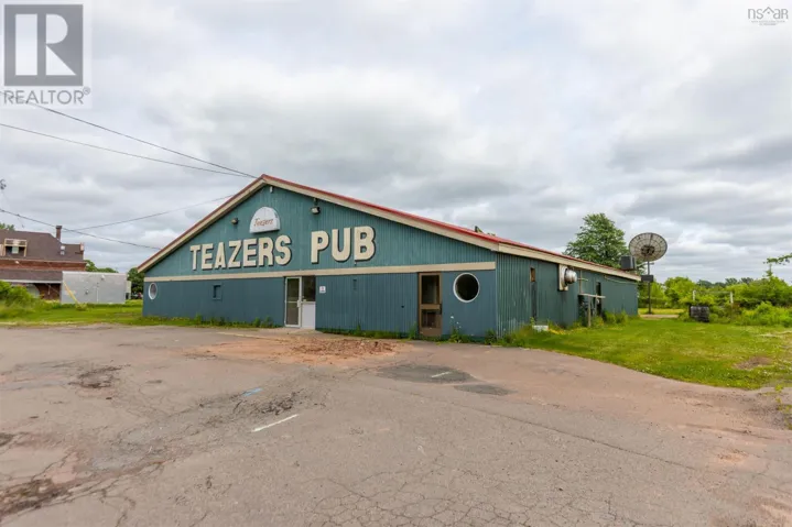 10 Gerard Avenue, Amherst, Nova Scotia B4H2S9