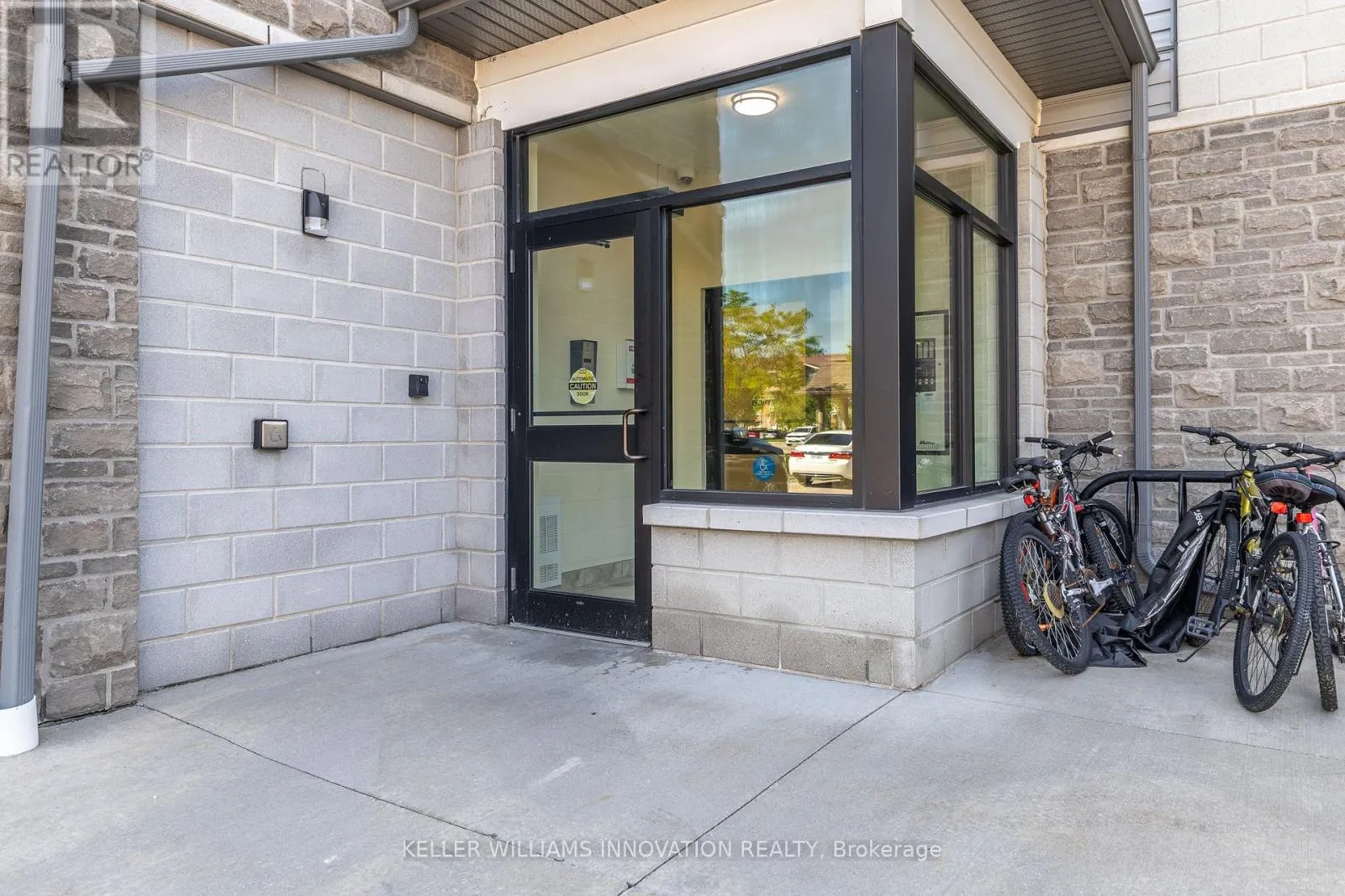 Commercial Sale For Sale