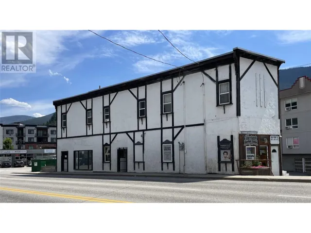 606 Front Street, Nelson, British Columbia V1L4B7
