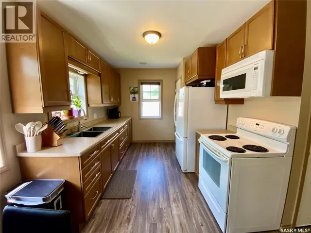 120 3rd STREET W, Carnduff, Saskatchewan S0C0S0