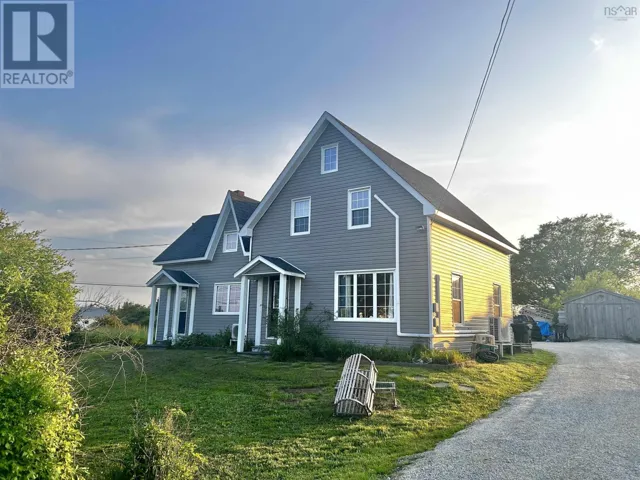 1268 Highway 335, Middle West Pubnico, Nova Scotia B0W3S0