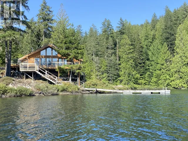 DL 6692 WEST LAKE, Nelson Island, British Columbia V0V0V0