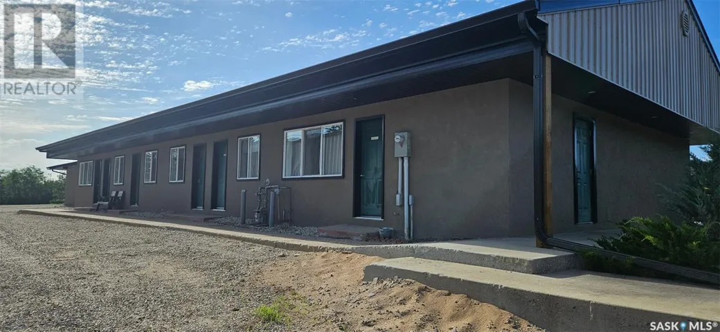 720 8TH STREET W, Nipawin, Saskatchewan S0E1E0