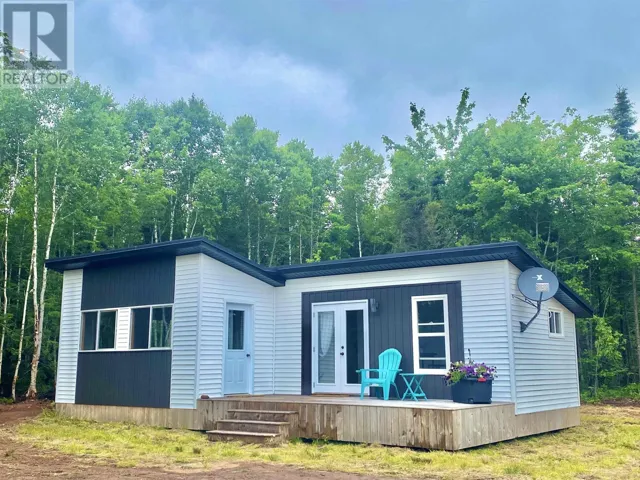 36 FRANCIS Drive, Fortune Bridge, Prince Edward Island C0A2B0