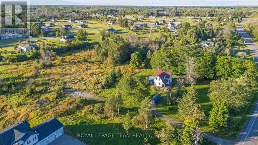 1102 PERTH ROAD N, Beckwith, Ontario K7A4S7