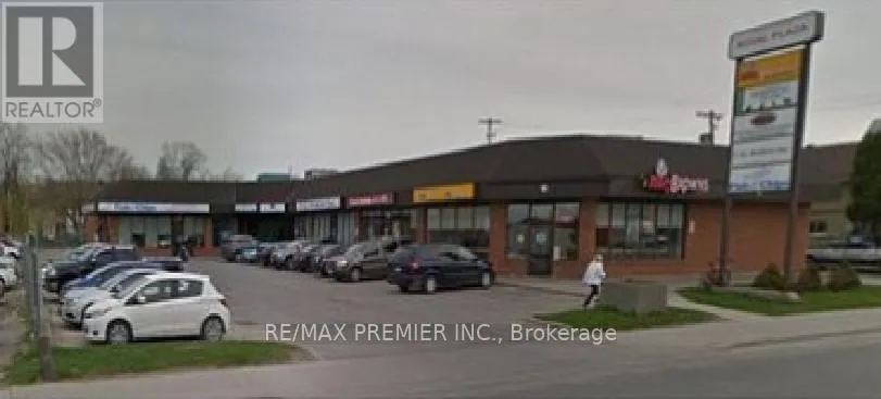 4 - 17 RUSSELL STREET W, Kawartha Lakes (Lindsay), Ontario K9V2W5