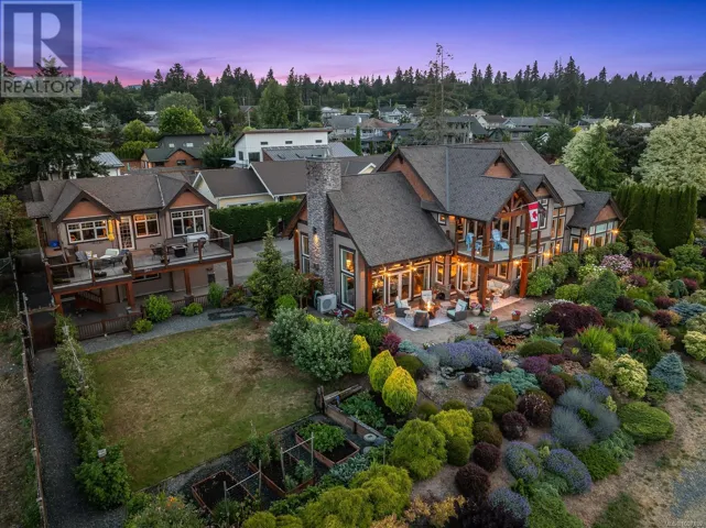 3943-3941 Marine Dr, Royston, British Columbia V0R2V0