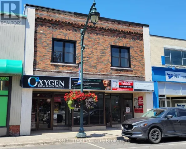 A - 82 DUNDAS STREET W, Quinte West (Trenton Ward), Ontario K8V3P3