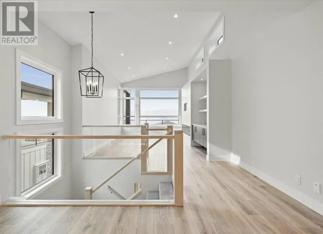 1221 Lone Pine Drive, Kelowna, British Columbia V1P0A5