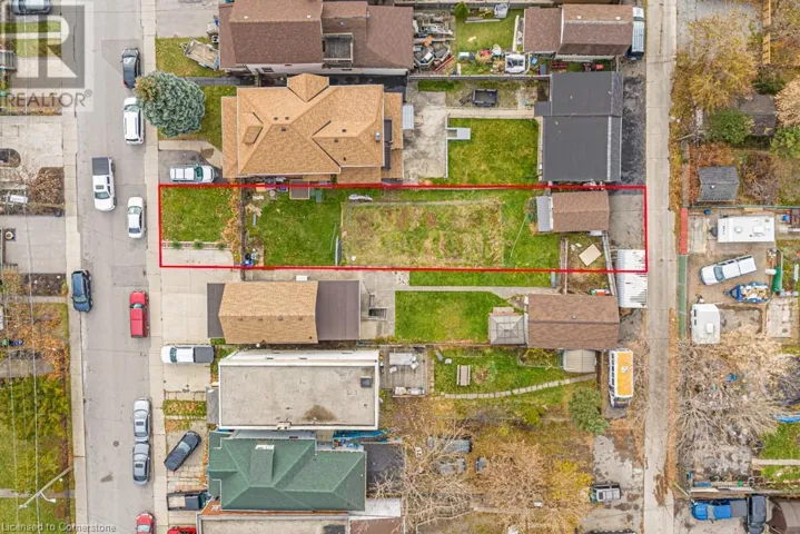 39 EARL Street, Hamilton, Ontario L8L6L1