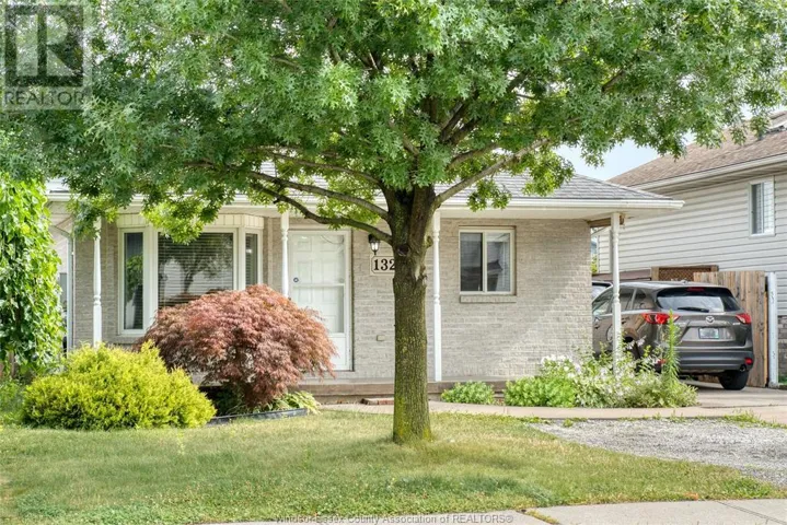 1329 FOSTER AVENUE, Windsor, Ontario N8W5P3