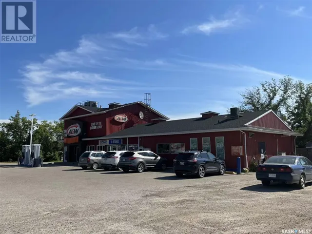 808 9th AVENUE W, Nipawin, Saskatchewan S0E1E0