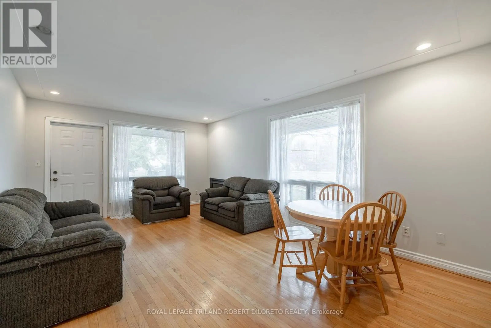 Commercial Sale For Sale
