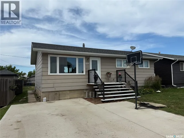 104 Railway AVENUE E, Shellbrook, Saskatchewan S0J2E0