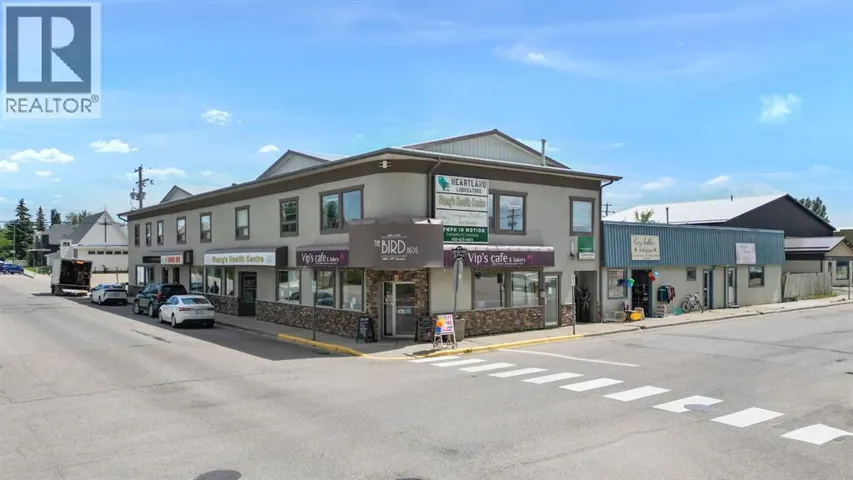 5001-05 49 Avenue, Olds, Alberta T4H1W9