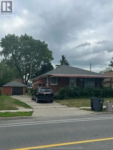 1544 PILLETTE, Windsor, Ontario N8Y3C2