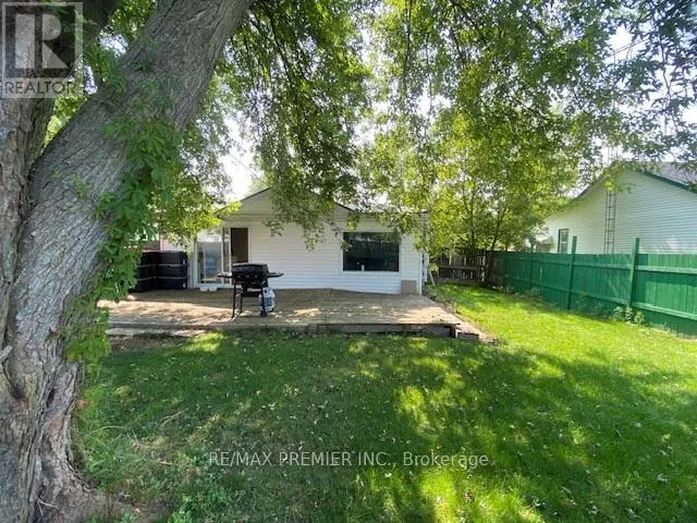 2462 RUNDLE ROAD, Clarington, Ontario L1C3K7