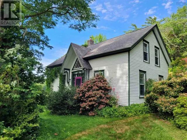 221 Highway 8, Milton, Nova Scotia B0T1P0