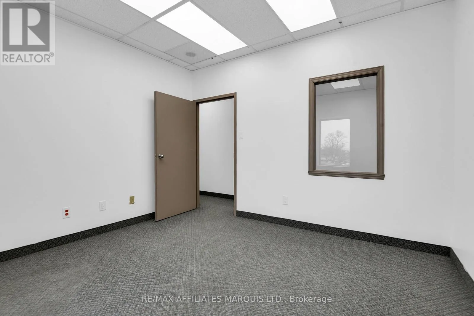 Commercial Sale For Sale