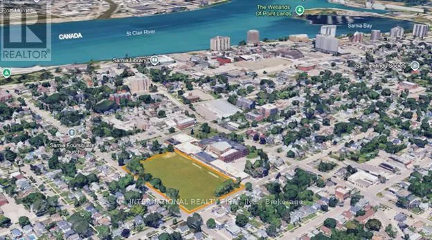260 WELLINGTON STREET, Sarnia, Ontario N7T1H1