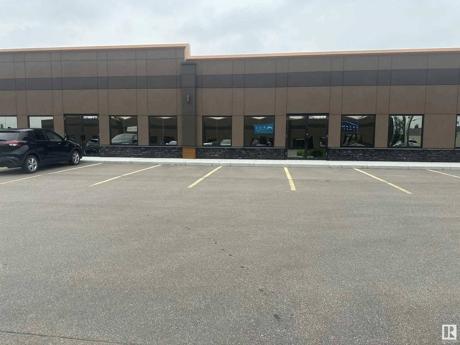 Commercial Sale For Sale