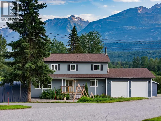 619 HABART LOWER Road, Golden, British Columbia V0A1H2