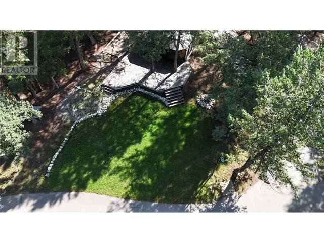 8523 Eacrett Road Unit# 11, Radium Hot Springs, British Columbia V0A1M0