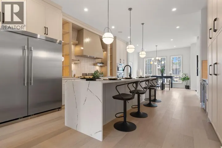 3110 40 Street SW, Calgary, Alberta T3E3J8