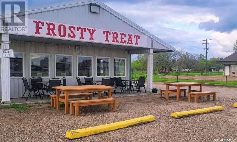 925 5th AVENUE W, Shaunavon, Saskatchewan S0N2M0