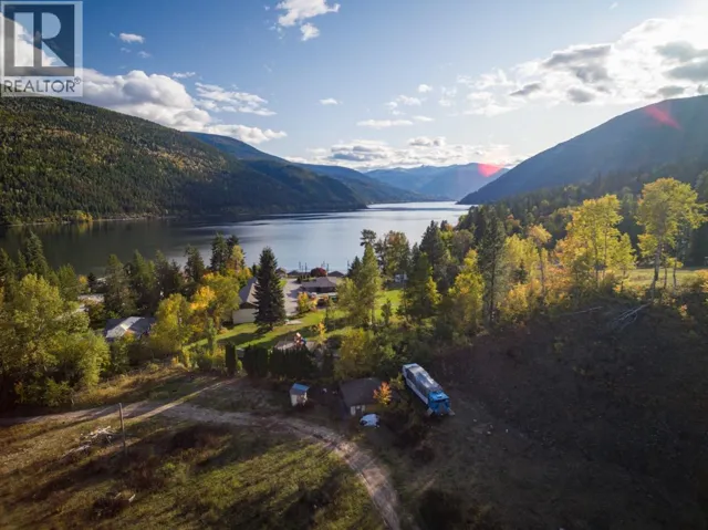 2677 GREENWOOD Road, Nelson, British Columbia V1L6L1