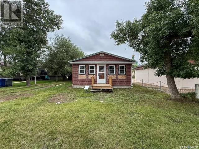 224 Front STREET, Eastend, Saskatchewan S0N0T0