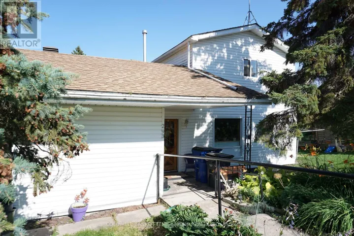 293 MERIDIAN AVENUE, Temiskaming Shores (Haileybury), Ontario P0J1K0
