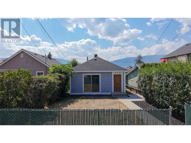 669 Haywood Street, Penticton, British Columbia V2A4W8