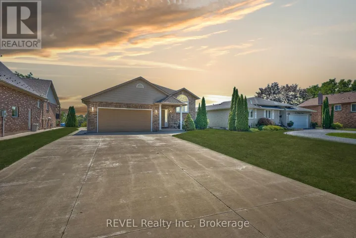 118 COLBECK DRIVE, Welland (Coyle Creek), Ontario L3C7B2