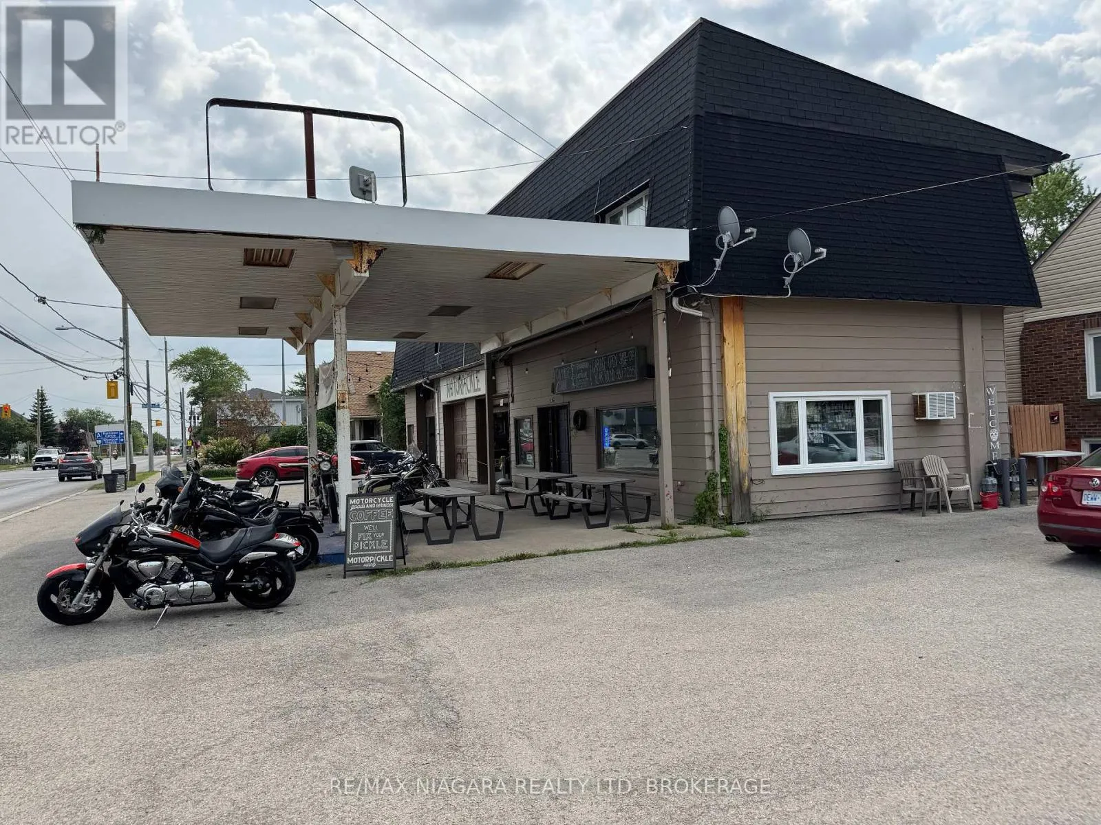 Commercial Sale For Sale