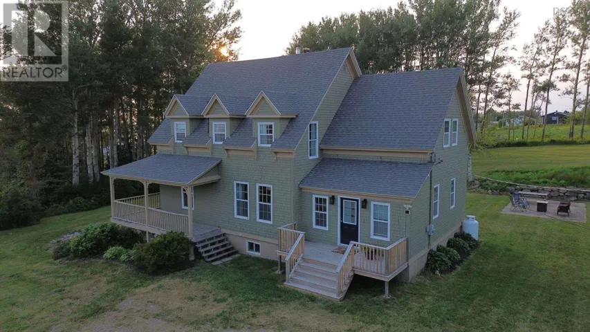 21 Fraser Street, Port Hood, Nova Scotia B0E2W0