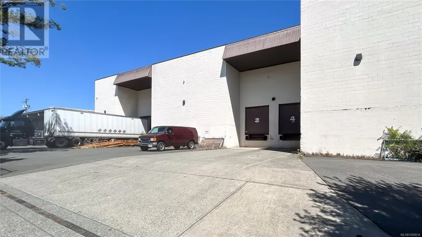 2855 Quesnel St, Victoria, British Columbia V8T4K2