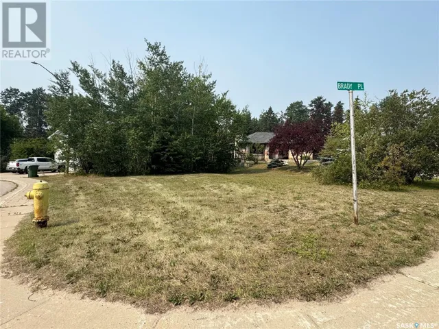972 Brady PLACE, La Ronge, Saskatchewan S0J1L0