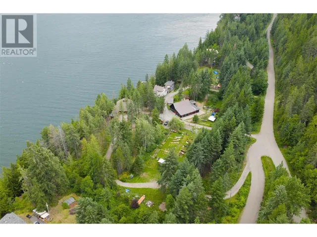 5278 Amundsen Road, Kaslo, British Columbia V0G1M0