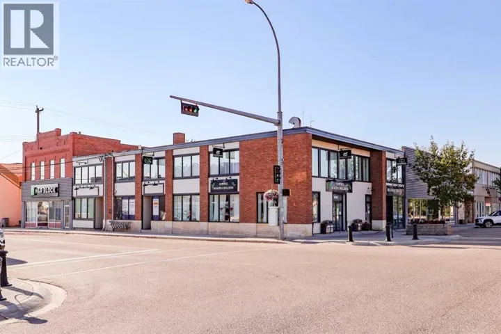 5002 50 Street, Stettler, Alberta T4K1K9