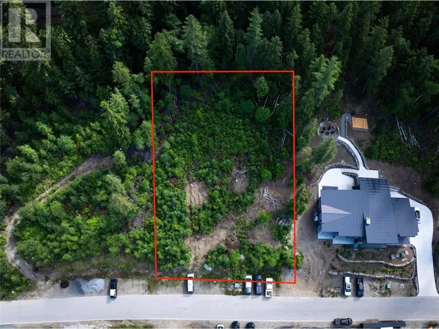 2465 Monashee Court Unit# 14, Revelstoke, British Columbia V0E2S3